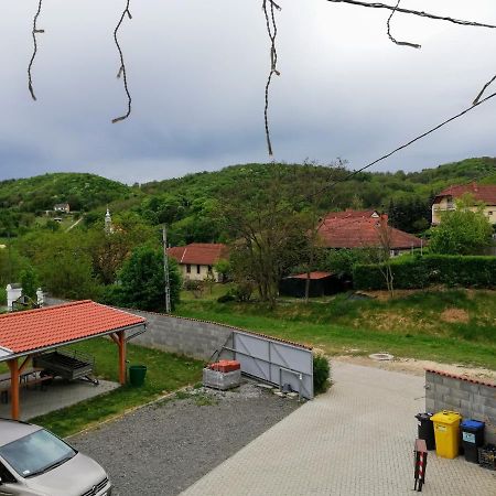 Lotuszvirag Vendeghaz Hotell Szekszárd Exteriör bild