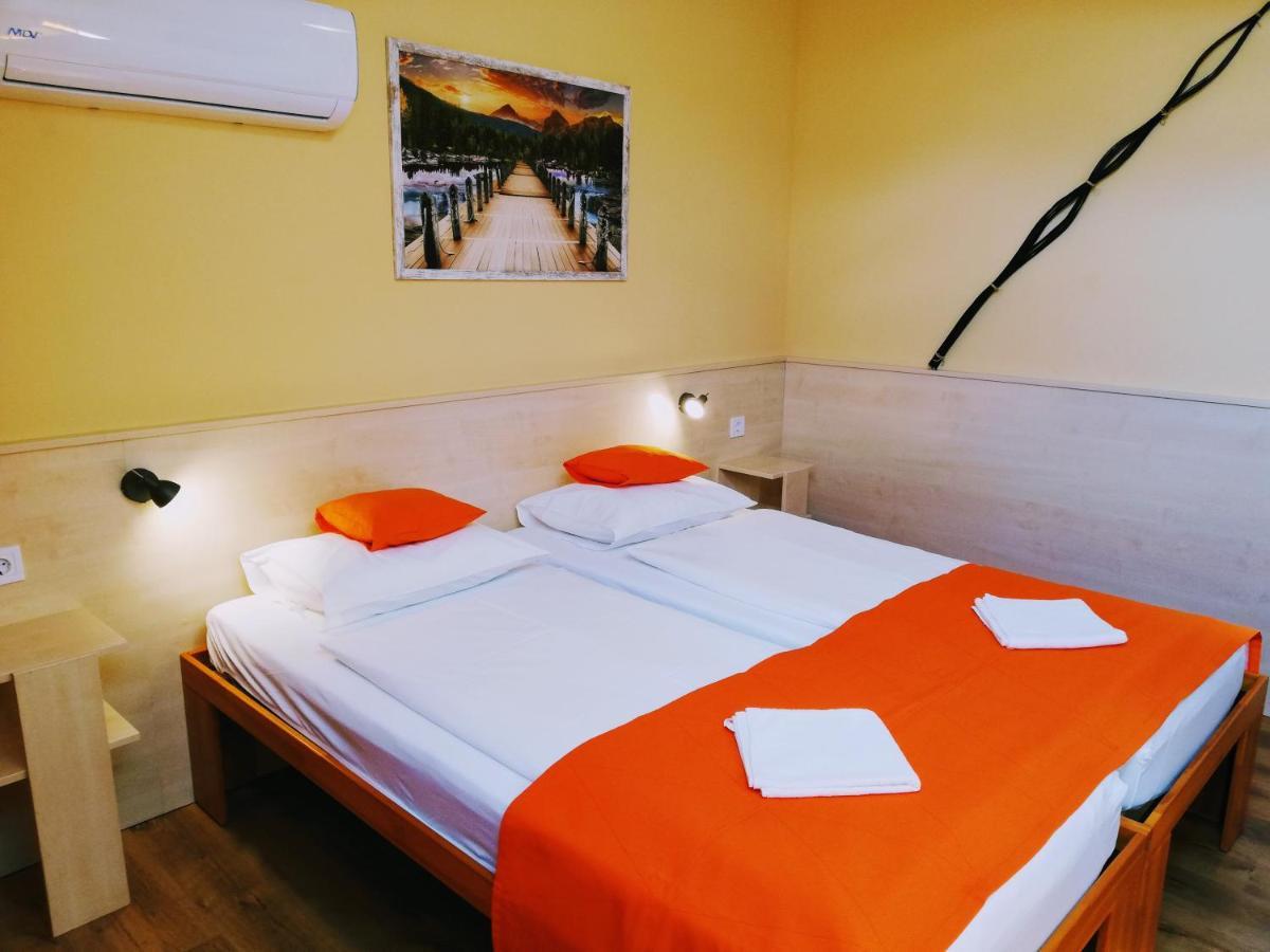 Lotuszvirag Vendeghaz Hotell Szekszárd Exteriör bild