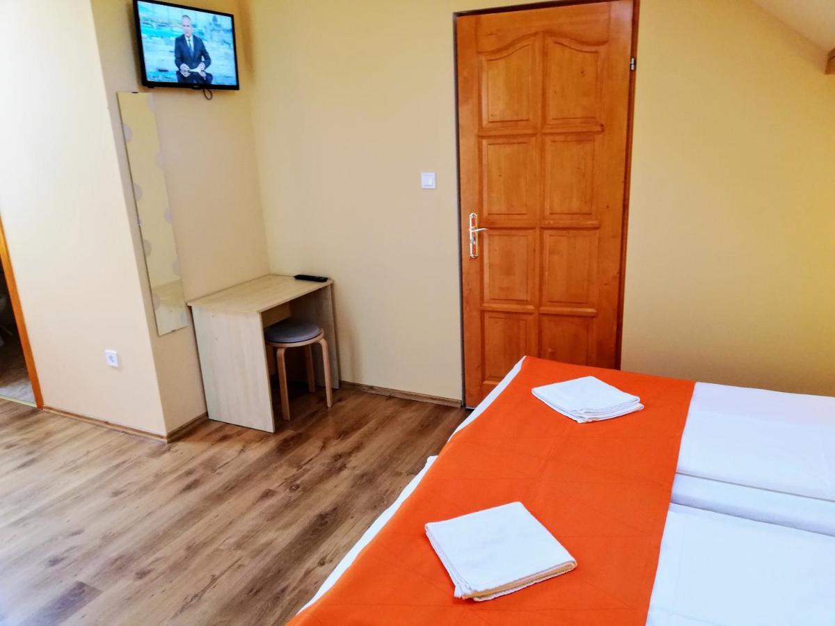 Lotuszvirag Vendeghaz Hotell Szekszárd Exteriör bild